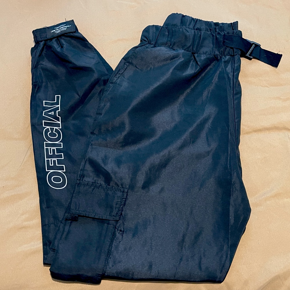 boohooMAN MAN Shell Belted Cargos W/ Branded Cuffs Pants Streetwear Sz L UNISEX